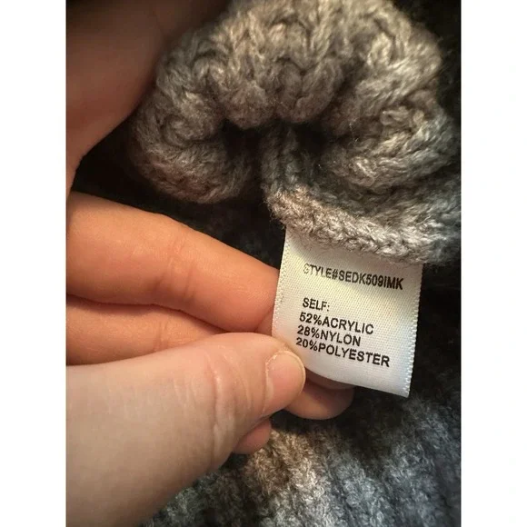 Dee Elly Gray Pullover Sweater Size XS - Picture 5 of 11